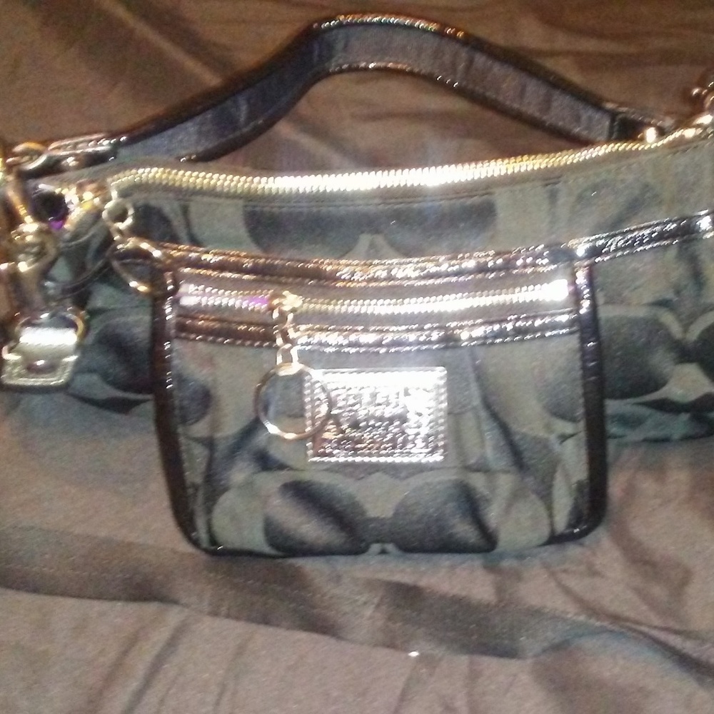 Black Coach  Poppy Purse